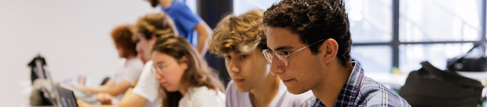 Étudiants EURECOM en projet de formation